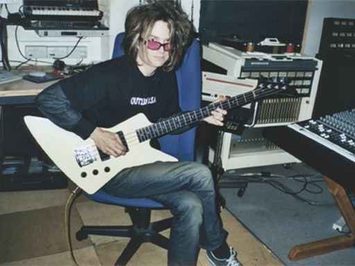 kirkttrackingbass.jpg